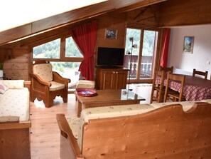 Interior - Spacious duplex for 6 with balcony in the Alps (Pralognan-la-Vanoise)