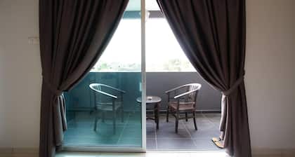 Millenium Maison Home