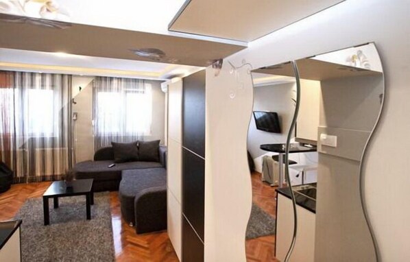 Studio Apartment | Living area | Flat-screen TV - Apartment Star (Belgrade)