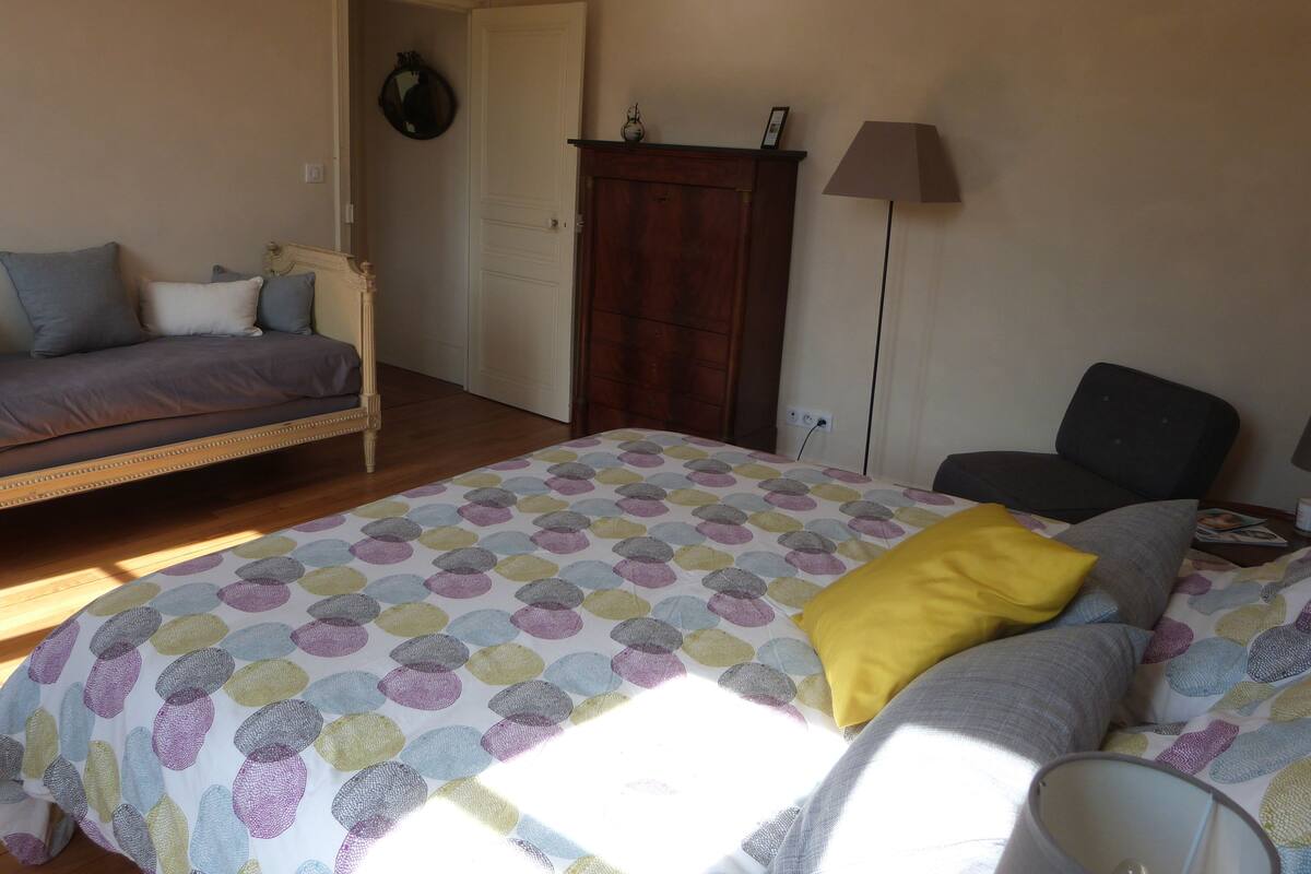Kamer, 1 twee- of 2 eenpersoonsbedden (Les Lavières) | Een strijkplank/strijkijzer, gratis wifi, beddengoed