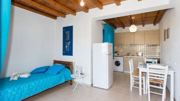 Family Suite, Balcony, Sea View | 1 bedroom, in-room safe, soundproofing, iron/ironing board