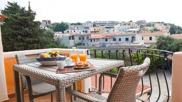 Triple Room, Balcony | Balcony