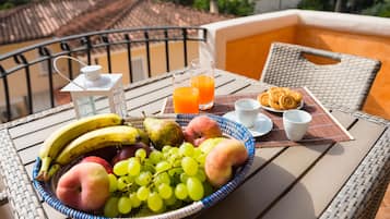 Deluxe Double Room, Balcony | Balcony