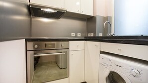 Apartment | Private kitchen | Fridge, oven, stovetop, electric kettle - Apartment Kalemegdan (Belgrade)