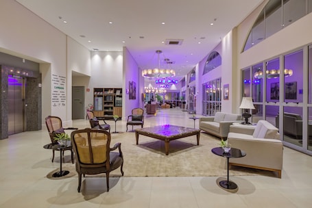 Lobby sitting area. Bourbon Hotel Cambará
