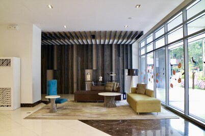 Eastwood Le Grand Tower 3