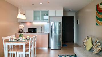 Blackout drapes, soundproofing, iron/ironing board, free WiFi