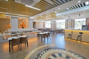 Restaurant - Rihai Hotel Shanghai (Shanghai)