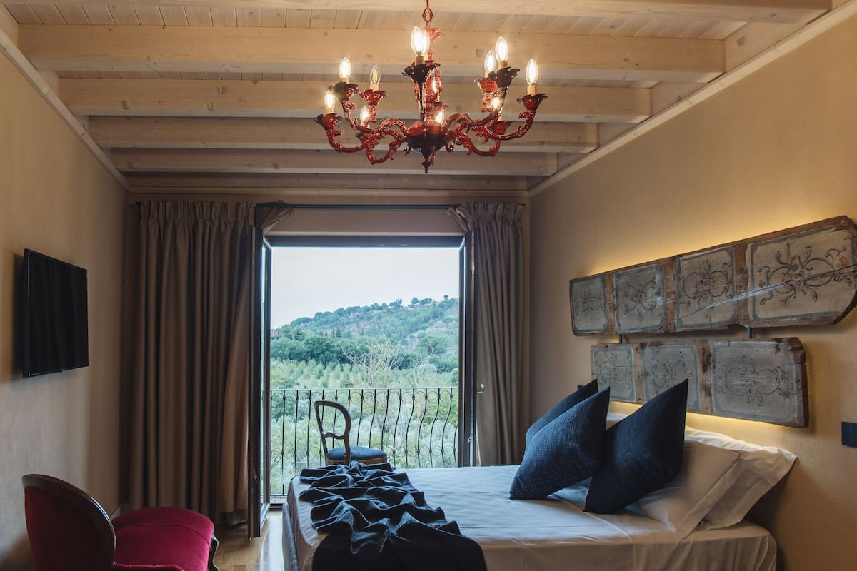 Deluxe Double Room | Premium bedding, down comforters, desk, laptop workspace