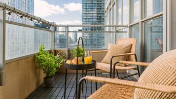 Luxury-Apartment, 2Â Schlafzimmer, KĂŒche, Seeblick | Balkon