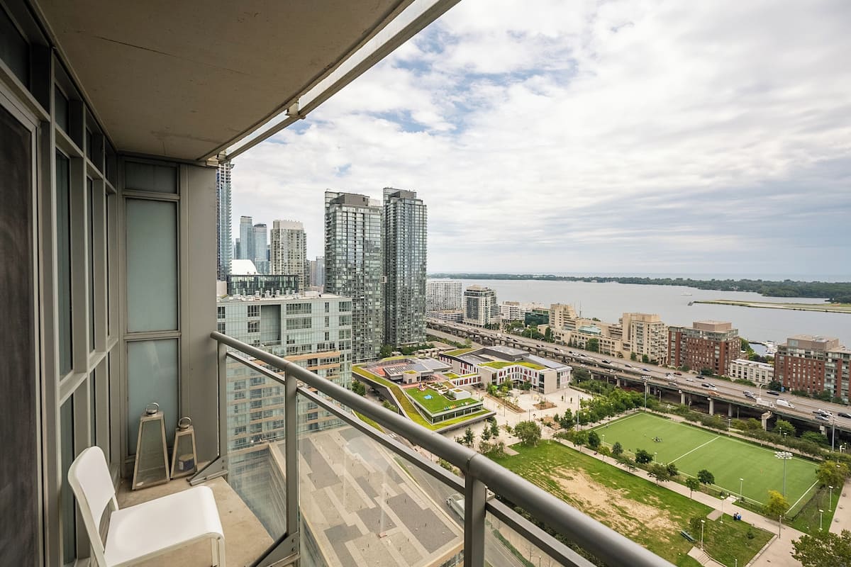 Departamento panorámico, balcón, vista al lago | Vista desde la habitación