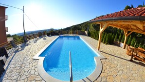 Seasonal outdoor pool - Apartments with pool and ocean view (Rab)