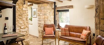 The Bantam Tea Rooms & Guest House