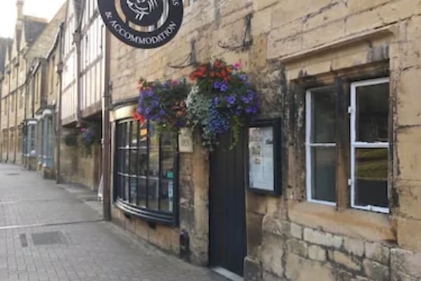 Fachada da propriedade