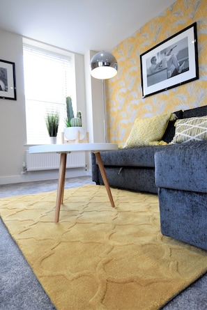 Apartment, 1 Bedroom | Living room