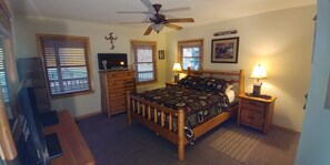 3 chambres, fer et planche à repasser, Wi-Fi, draps fournis