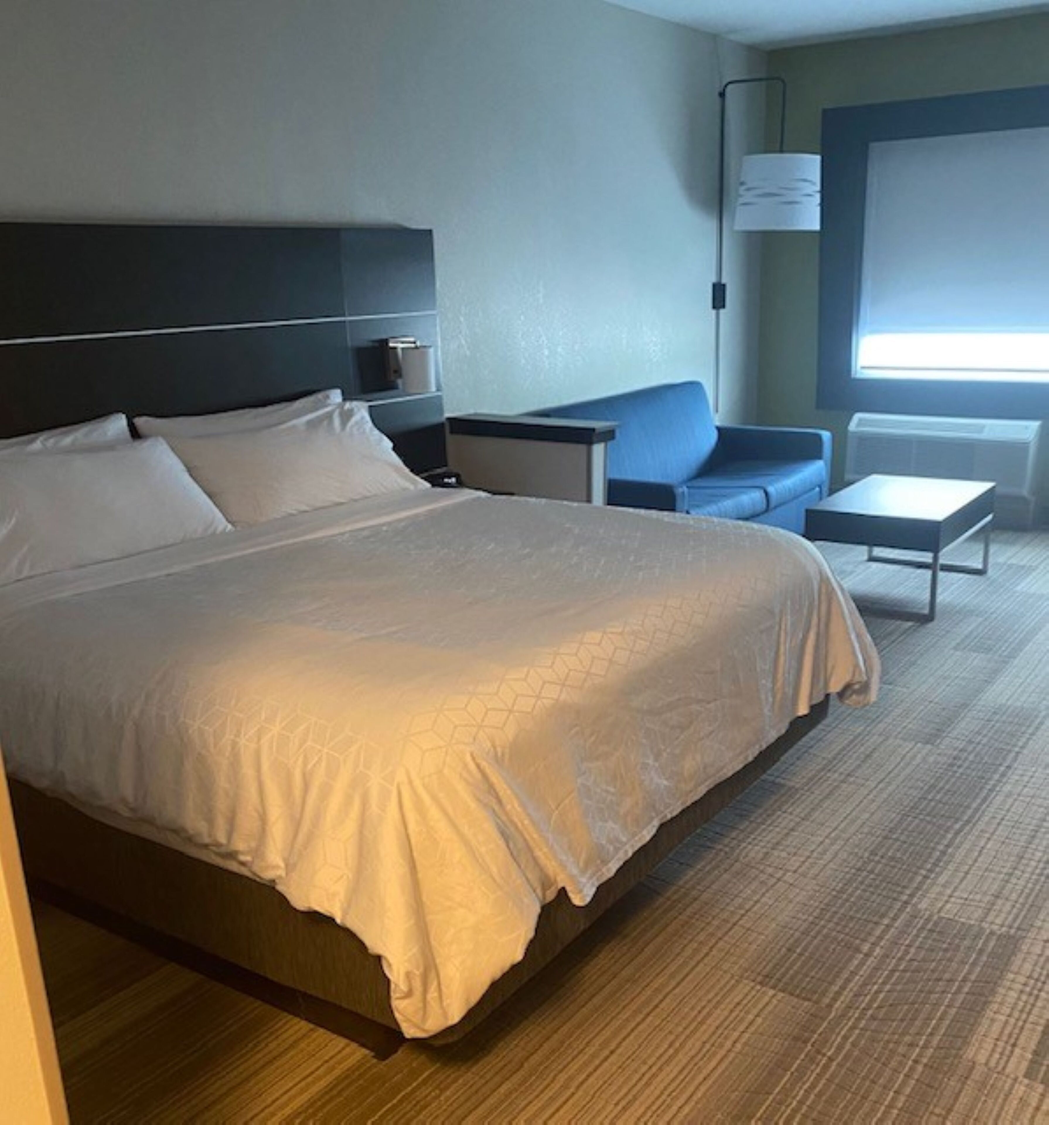 1 bedroom, in-room safe, desk, blackout curtains