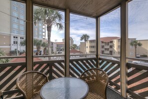 Outdoor dining - E13 - 2BR Charming Condo! (North Myrtle Beach)