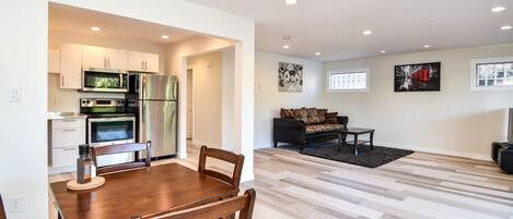 Comfort-Apartment, 2 Queen-Betten, Nichtraucher, Flussblick