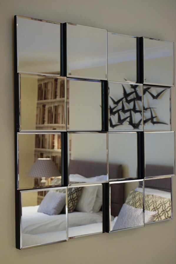 3 habitaciones, decoración personalizada y muebles diferentes 