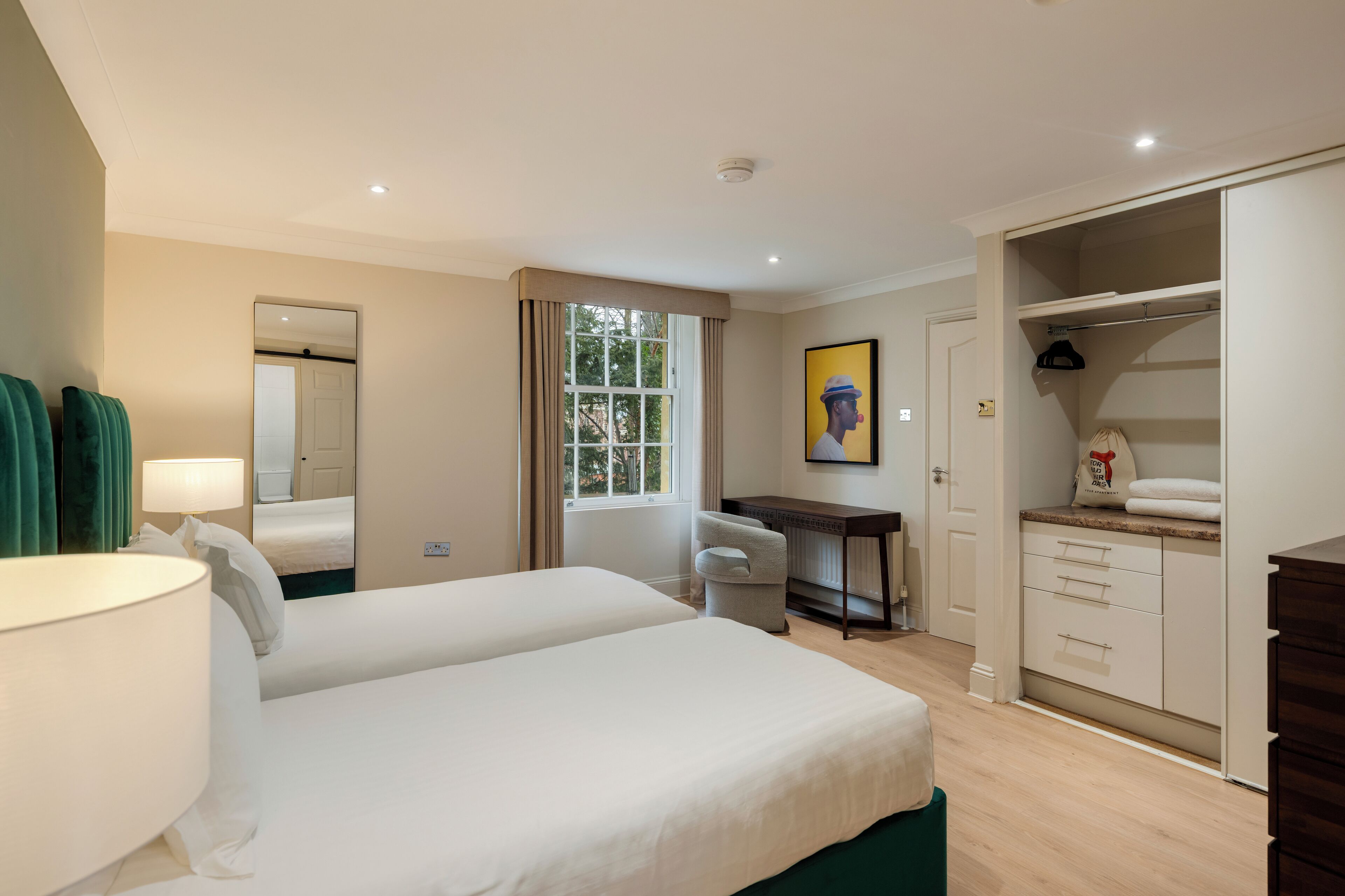 City Apartment, 3 Bedrooms | 3 bedrooms, individually decorated, individually furnished