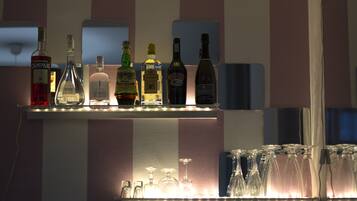 Bar (in der Unterkunft)