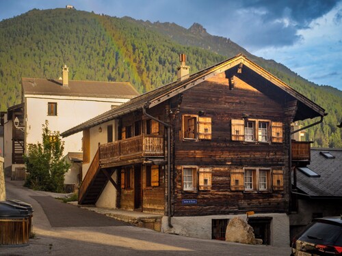 Geräumige Maisonette-Wohnung im Chalet – 8 SchlafplätzeCharmante Wohnung von 96 m² auf 2 Etagen, in