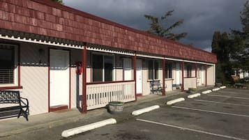 Esterni