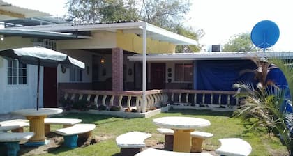 Hotel Los Troncos