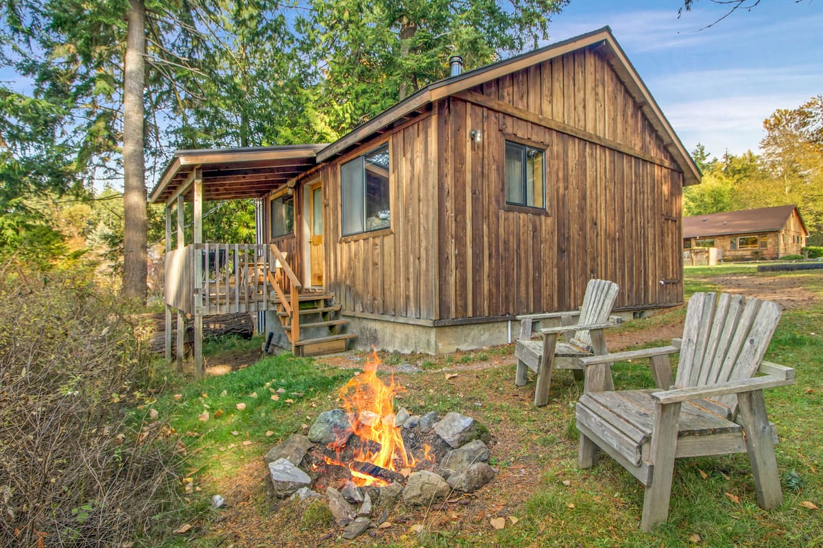 Classic Cabin, 1 Bedroom, Non Smoking, Ocean View | Individually decorated, individually furnished, soundproofing
