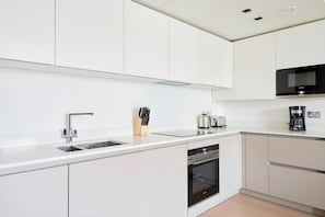 Appartement, 2 chambres, non-fumeur, balcon | 2 chambres, ameublement unique, fer et planche à repasser