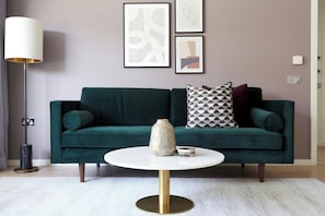 Apartment, 1 Bedroom, Non Smoking, Balcony | Living room