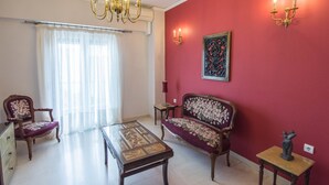 Apartment | Living room | Flat-screen TV - Vintage Art Apartment (Athens)