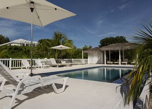 House, 5 Bedrooms | Private pool