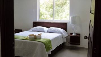 4 bedrooms, blackout curtains, bed sheets