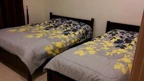 4 chambres, fer et planche à repasser, Wi-Fi