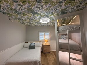 2 bedrooms, Internet
