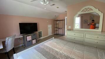 4 makuuhuonetta, Wi-Fi, vuodevaatteet