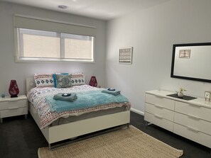 4 bedrooms, desk, iron/ironing board, travel cot