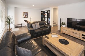 Flat-screen TV, DVD player, stereo