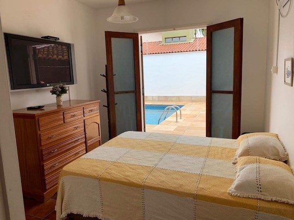 4 habitaciones, tabla de planchar con plancha y wifi gratis 