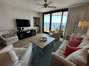 Fernseher, Netflix, DVD-Player, Streaming-Dienste