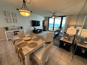 Dining - Gulf Front Condo with Stunning Views! (Pensacola)