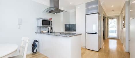 Fridge, microwave, dishwasher, coffee/tea maker