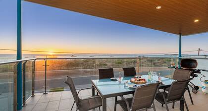 Ocean Surf - Luxury Beachside Accomodation