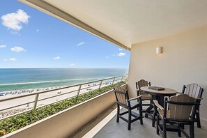 Outdoor dining - Gulf Front Condo with Stunning Views! (Pensacola)