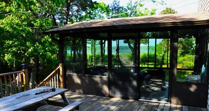Traditional waterfront cottage on Horseneck Beach