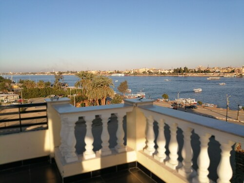 Nile Jewel Suites Luxor Ägypten, Luxus Apartment mit komplettem Service und Blick auf den Nil 