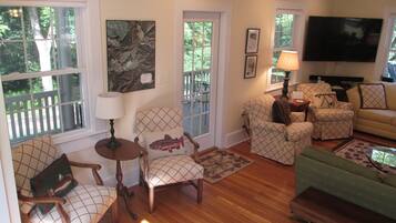 Televisor i llar de foc