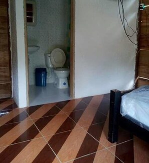 Shower, free toiletries, towels